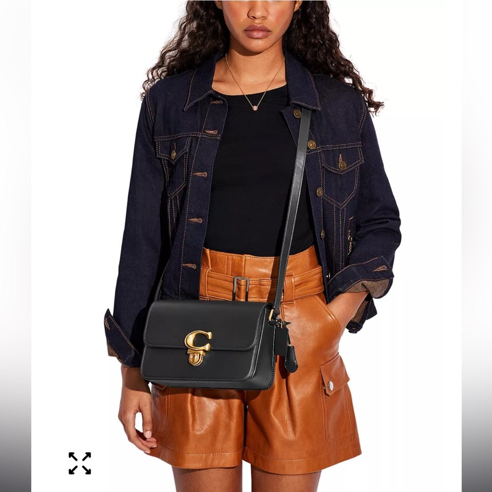 Coach Studio Bag Black Glovetanned Leather EUC soft lining Gold Hardware 🖤 - Picture 14 of 16